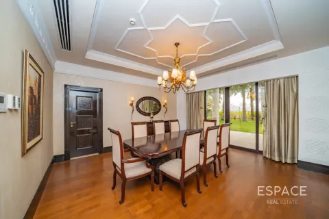 Villa zur Miete in Palm Jumeirah, Dubai, VAE 5 Schlafzimmer, 413 m2 Nr. 738339 - Foto 2
