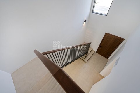 Kaupunkipientalo Town Square, Dubai, Arabiemiraatit 4 makuuhuonetta, 259 m2 № 726423 - kuva 5