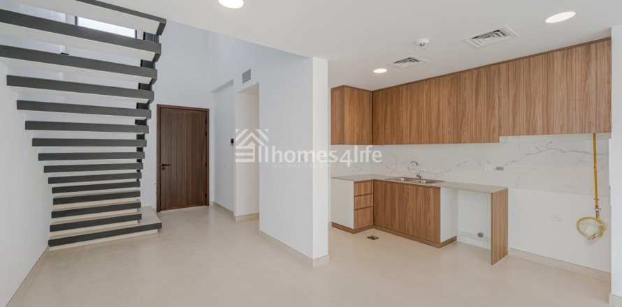 Kaupunkipientalo Town Square, Dubai, Arabiemiraatit 4 makuuhuonetta, 259 m2 № 726423