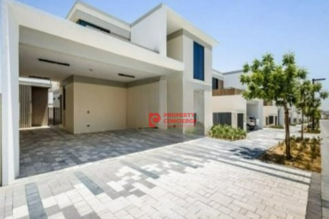 Villa à Tilal Al Ghaf, Dubai, EAU: 5 chambres, 493 m2 № 542125