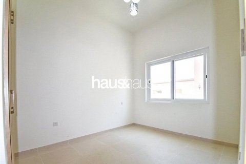 خانه شهری برای فروش در  Dubai Land، Dubai، امارات متحده عربی  4 خوابه ، 207 متر مربع ، شماره 626013 - تصویر 7