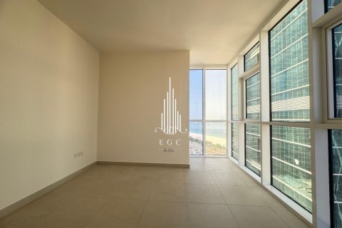 Снять в аренду квартиру в Corniche Road, Абу-Даби, ОАЭ 4 спальни, 297.3м2, № 482200 - фото 2