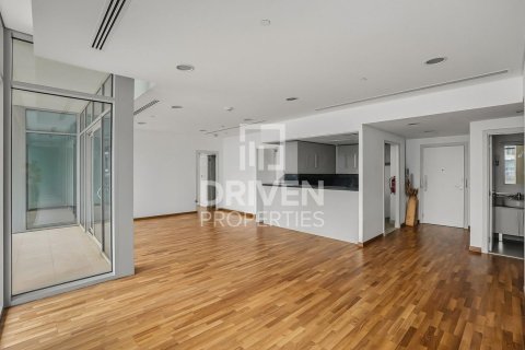 Apartament do wynajęcia w DIFC, Dubai, ZEA 3 sypialnie, 195.1 mkw., nr 768564 - zdjęcie 2