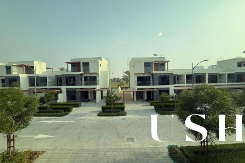 Városi lakóépület itt: DAMAC Hills (Akoya by DAMAC), Dubai, EAE, 3 hálószoba, 179 m², azonosító: 621018