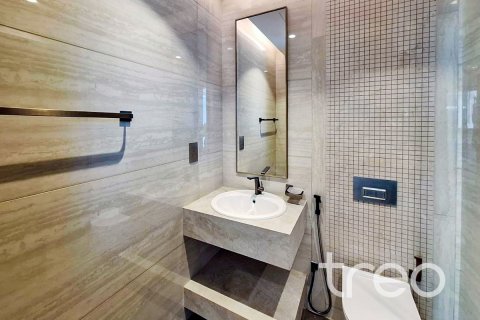 Apartment in Business Bay, Dubai, UAE 2 bedrooms, 137.03 sq.m. № 733824 - photo 17