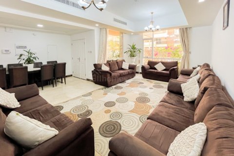 Villa sa Jumeirah Village Circle, Dubai, UAE 4 silid-tulugan, 169 sq.m. № 722547 - larawan 4