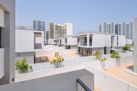 Vila v Al Furjan, Dubai, SAE 4 spálne, 463 m2 č. 712576 - Fotografia 6