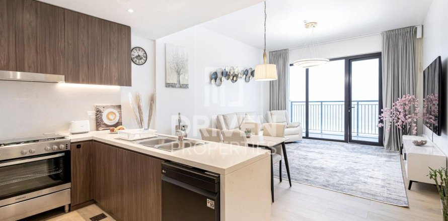 Διαμέρισμα σε Jumeirah, Dubai, ΗΑΕ 2 υπνοδωμάτια, 112.04 τ.μ. Αρ. 768229