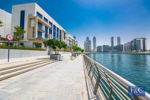 Apartamento para arrendamento em Al Wasl, Dubai, EAU 2 quartos, 125 m2 № 704765 - foto 27
