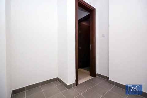 Apartamento para arrendamento em Al Wasl, Dubai, EAU 2 quartos, 125 m2 № 704765 - foto 16