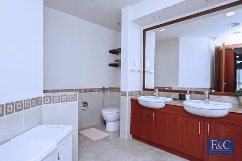 Palm Jumeirah, Dubai, UAE의 임대용 아파트 침실 1개, 120제곱미터 번호 704768 - 사진 12