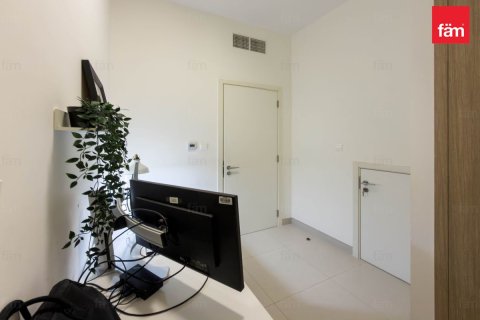 Villa til salg i Dubai, UAE 3 soveværelser, 347.7 kvm № 703684 - foto 17