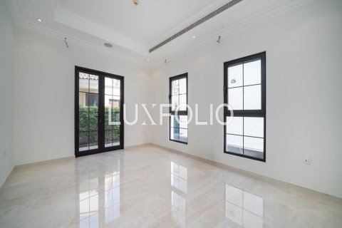 Villa till försäljning i Jumeirah Golf Estates, Dubai, UAE 6 sovrum, 1326 kvm Nr. 627496 - fotografi 11