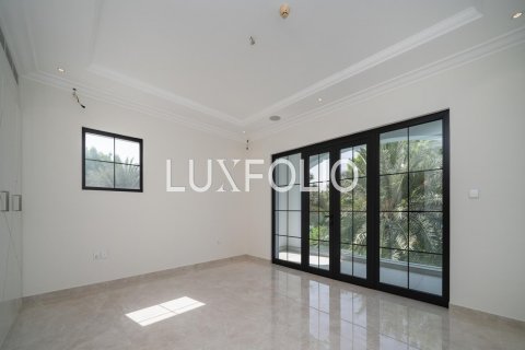 Villa till försäljning i Jumeirah Golf Estates, Dubai, UAE 6 sovrum, 1326 kvm Nr. 627496 - fotografi 27