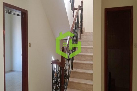 Villa para arrendamento em Al Safa, Dubai, EAU 5 quartos, 418.1 m2 № 582153 - foto 5