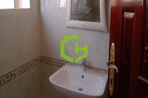 Villa para arrendamento em Al Safa, Dubai, EAU 5 quartos, 418.1 m2 № 582153 - foto 10