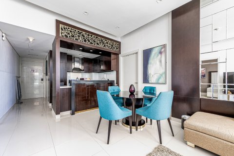 Apartment til salg i Downtown Dubai (Downtown Burj Dubai), Dubai, UAE 2 soveværelser, 98.74 kvm № 748243 - foto 7