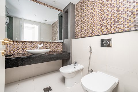 Apartment til salg i Downtown Dubai (Downtown Burj Dubai), Dubai, UAE 2 soveværelser, 98.74 kvm № 748243 - foto 10