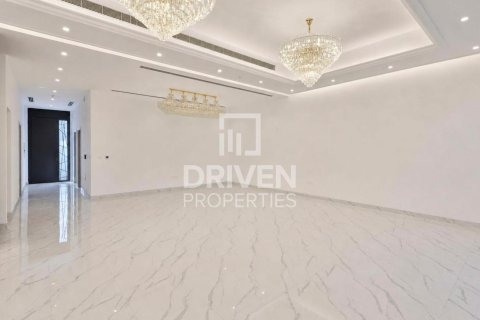 Vila u Jumeirah, Dubai, UAE 6 spavaćih soba, 1424.02 m2 Br. 747030 - fotografija 3