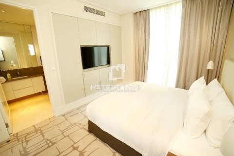 Apartment in Downtown Dubai (Downtown Burj Dubai), Dubai, UAE 4 bedrooms, 261 sq.m. № 543292 - photo 9