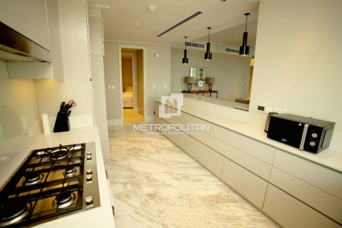 Apartment in Downtown Dubai (Downtown Burj Dubai), Dubai, UAE 4 bedrooms, 261 sq.m. № 543292 - photo 2