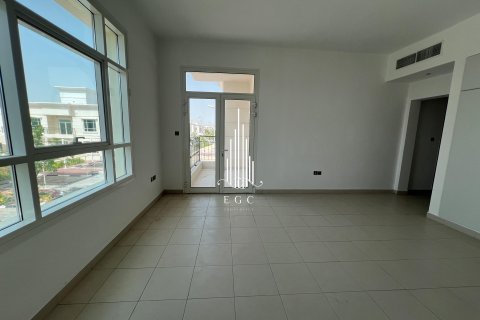 Villa à louer à Khalifa City, Abu Dhabi, EAU 6 chambres, 640.3 m2 № 454960 - photo 4