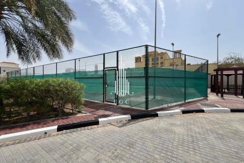 Villa à louer à Khalifa City, Abu Dhabi, EAU 6 chambres, 640.3 m2 № 454960 - photo 24