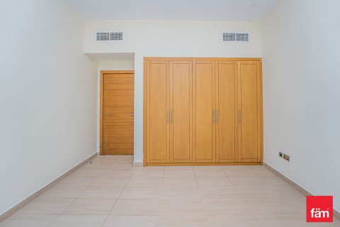 Villa zur Miete in Dubai, VAE 4 Schlafzimmer, 510 m2 Nr. 698894 - Foto 9