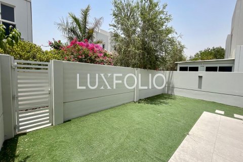 Mudon, Dubai, BAE’de kiralık sıra ev 4 yatak odası, 235 m&sup2; No 628324 - fotoğraf 3