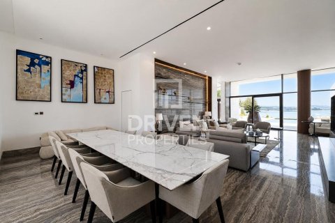 Villa para venda em Jumeirah, Dubai, EAU 6 quartos, 2703.57 m2 № 761465 - foto 2