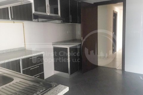 Apartment til leje i Corniche Road, Abu Dhabi, UAE 3 soveværelser, 167.2 kvm № 407426 - foto 3