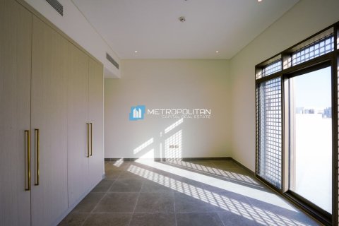 Villa till försäljning i Ghantoot, Abu Dhabi, UAE 5 sovrum, 1704 kvm Nr. 697132 - fotografi 9