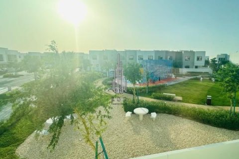 Villa zur Miete in Yas Island, Abu Dhabi, VAE 4 Schlafzimmer, 209.5 m2 Nr. 544452 - Foto 14