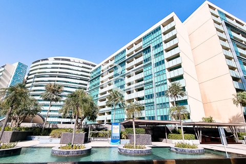 Apartamento en venta en Al Raha Beach, Abu Dhabi, EAU 3 dormitorios, 221 m2 № 716946 - foto 13