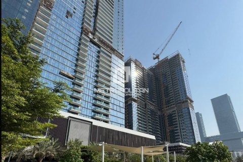 Apartment til salg i Al Kifaf, Dubai, UAE 1 soveværelse, 66 kvm № 663906 - foto 2
