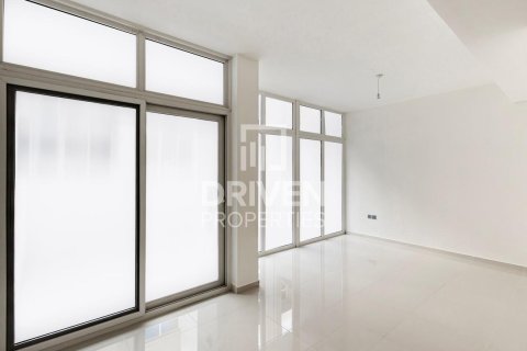 Városi lakóépület itt: Dubai, EAE, 3 hálószoba, 112.23 m², azonosító: 757278