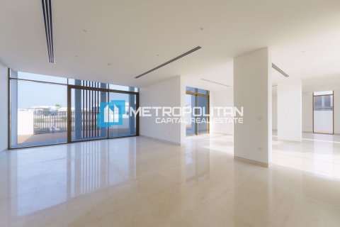 Villa en venta en Abu Dhabi, EAU 5 dormitorios, 1232.1 m2 № 690593 - foto 2