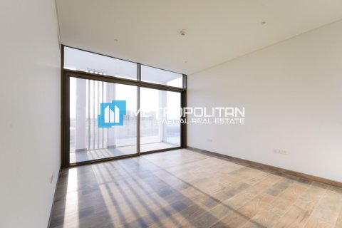 Villa en venta en Abu Dhabi, EAU 5 dormitorios, 1232.1 m2 № 690593 - foto 11