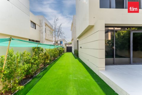 Villa à louer à Dubai, EAU 4 chambres, 327 m2 № 722764 - photo 17