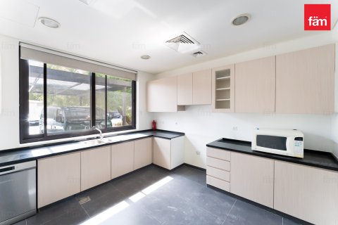 Villa à louer à Dubai, EAU 4 chambres, 327 m2 № 722764 - photo 25