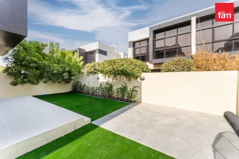 Villa à louer à Dubai, EAU 4 chambres, 327 m2 № 722764 - photo 13