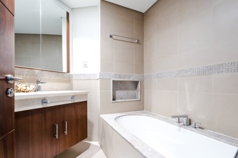 דירה למכירה ב Downtown Dubai (Downtown Burj Dubai), Dubai, איחוד האמירויות 2 חדרי שינה, 124 מ"ר, מספר 734393 - תמונה 9