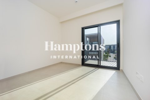 Casa urbana para arrendamento em Arabian Ranches 3, Dubai, EAU 3 quartos, 127.57997378 m2 № 719385 - foto 4
