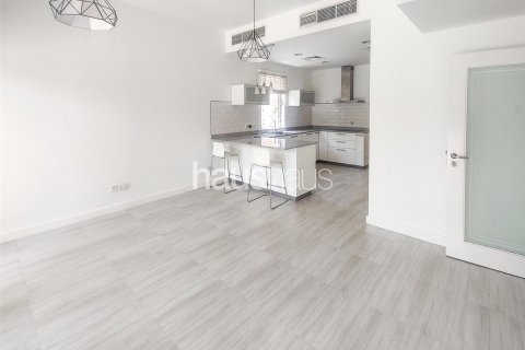 Villa in Arabian Ranches, Dubai, UAE 3 bedrooms, 309 sq.m. № 626741 - photo 6