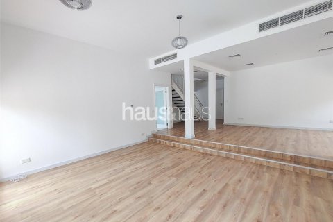 Villa in Arabian Ranches, Dubai, UAE 3 bedrooms, 309 sq.m. № 626741 - photo 18