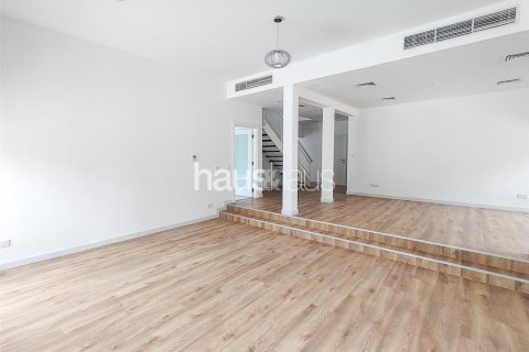 Villa in Arabian Ranches, Dubai, UAE 3 bedrooms, 309 sq.m. № 626741 - photo 16