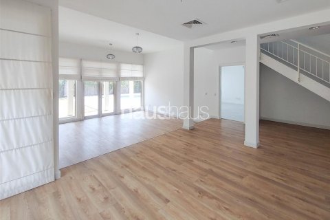 Villa in Arabian Ranches, Dubai, UAE 3 bedrooms, 309 sq.m. № 626741 - photo 8