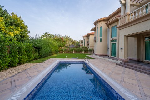 Villa à vendre à  Jumeirah Islands, Dubai, EAU 4 chambres, 987.28 m2 № 748784 - photo 16