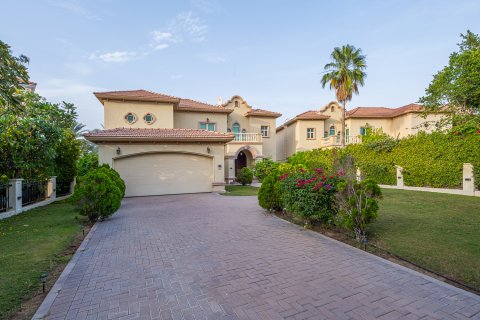Villa i Jumeirah Islands, Dubai, UAE 4 sovrum, 987.28 kvm Nr. 748784