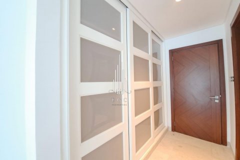 Townhouse til leje i Tourist Club Area, Abu Dhabi, UAE 4 soveværelser, 235.9 kvm № 507026 - foto 18